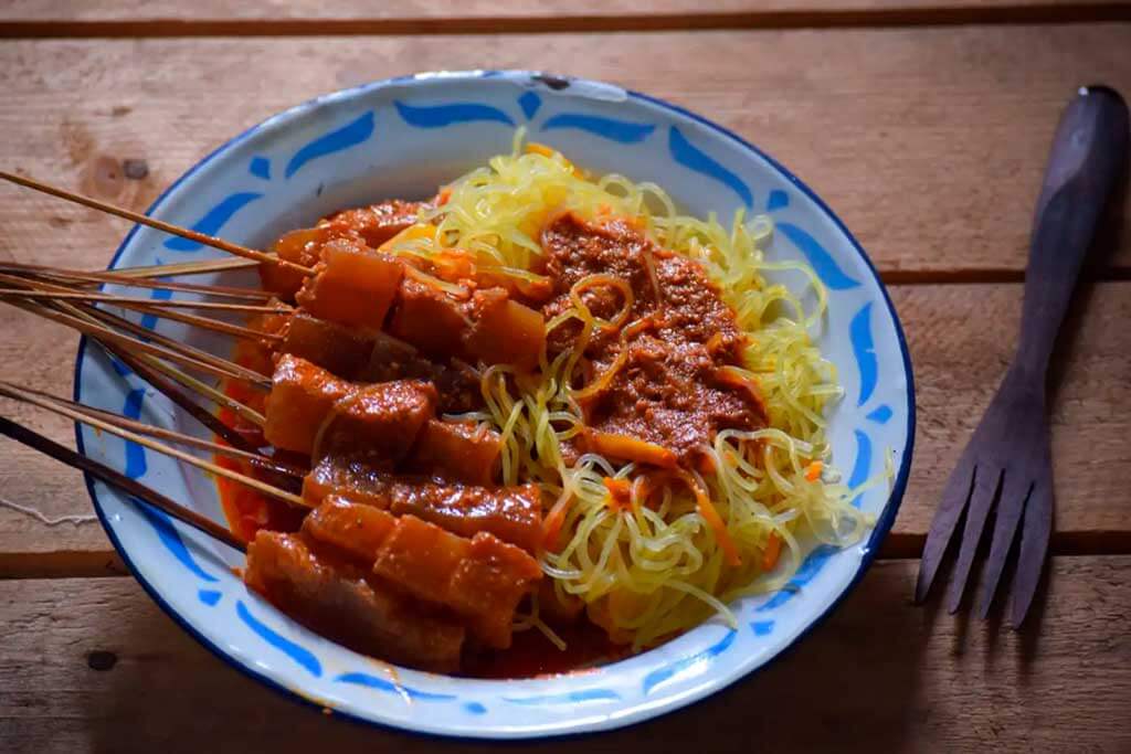 Sate Pencok Beras, kuliner khas Lombok