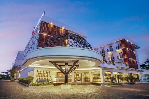 swiss belcourt lombok