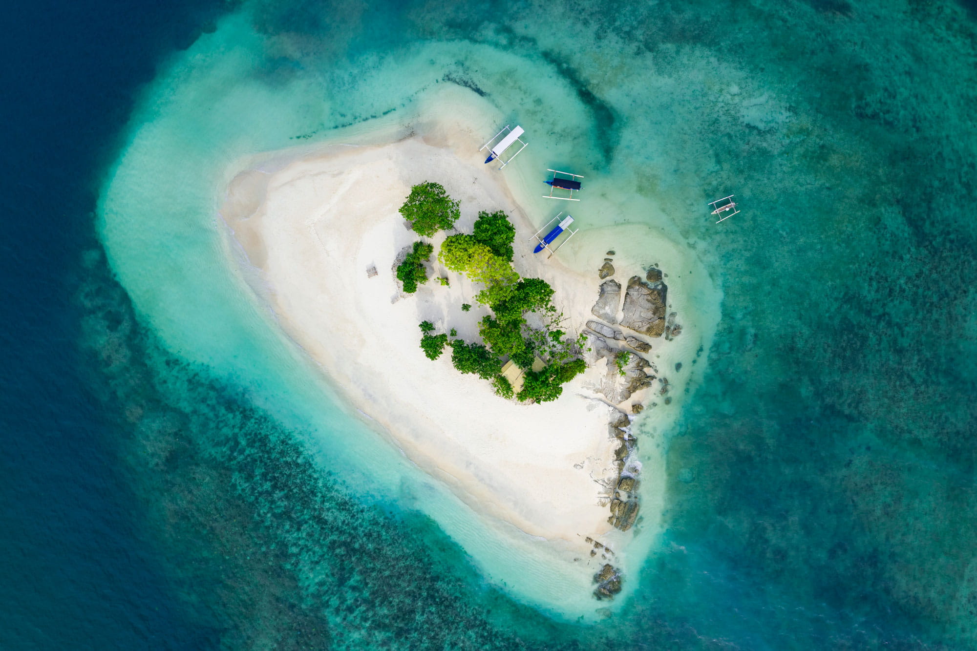 Paket Tour Gili Nanggu, Asahan dan Kedis by Timur Adventour